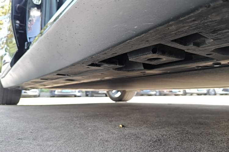 Used XPeng MONA M03 2024 620 with Ultra-Long Range Right Side Sill