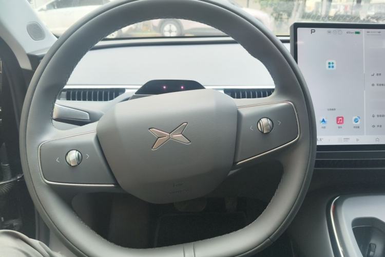 Used XPeng MONA M03 2024 620 with Ultra-Long Range Steering Wheel