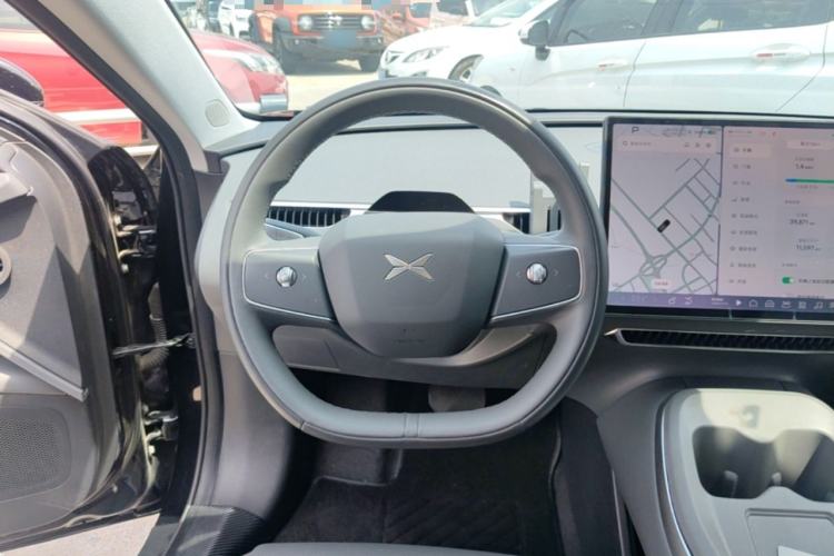 Used XPeng MONA M03 2024 620 with Ultra-Long Range Steering Wheel