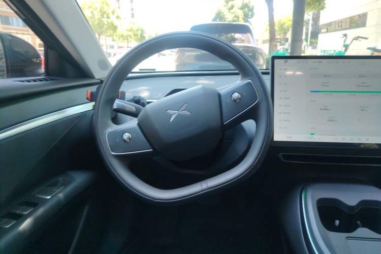 Used XPeng MONA M03 2024 620 with Ultra-Long Range Steering Wheel
