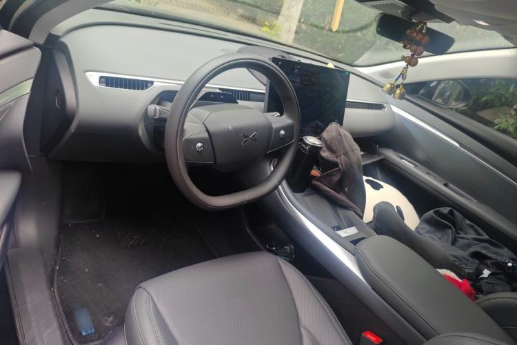 Used XPeng MONA M03 2024 620 with Ultra-Long Range Steering Wheel