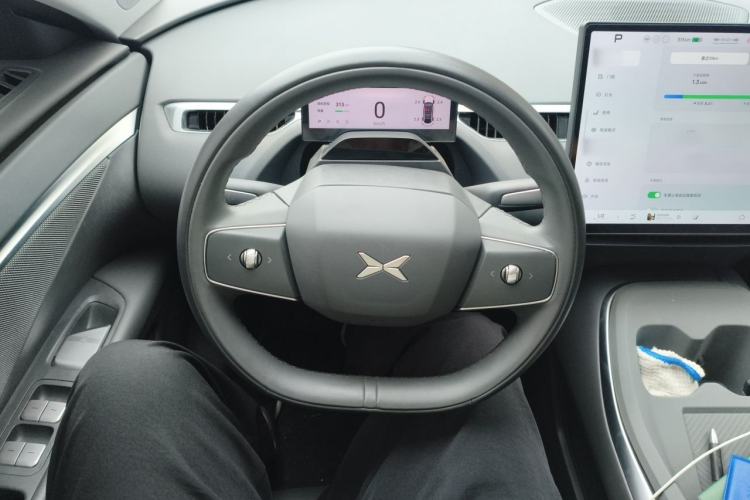 Used XPeng MONA M03 2024 620 with Ultra-Long Range Steering Wheel
