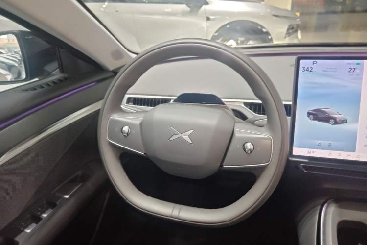 Used XPeng MONA M03 2024 620 with Ultra-Long Range Steering Wheel