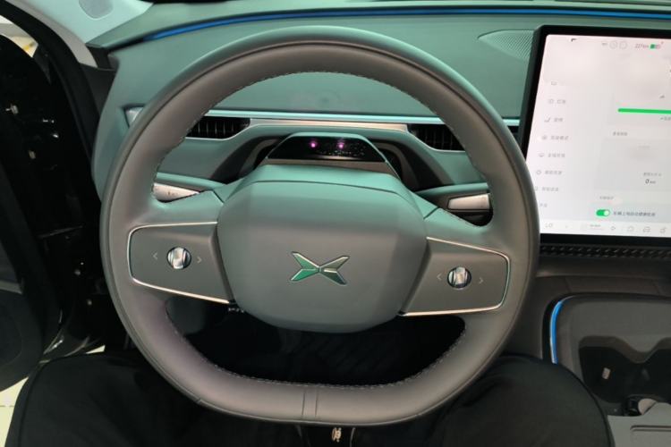 Used XPeng MONA M03 2024 620 with Ultra-Long Range Steering Wheel