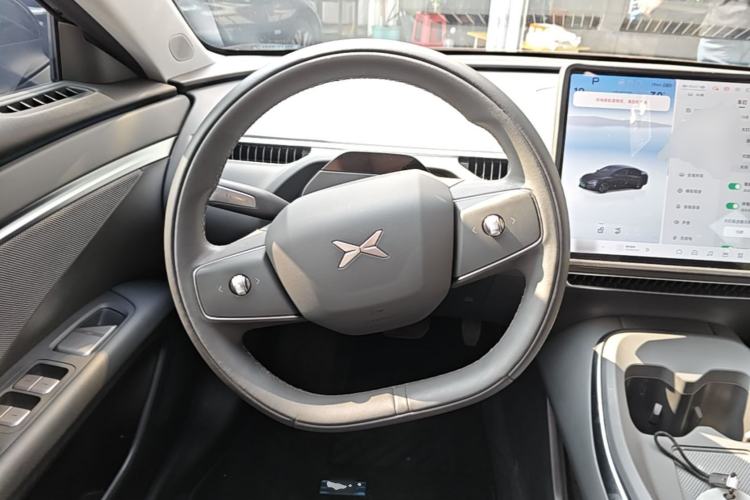 Used XPeng MONA M03 2024 620 with Ultra-Long Range Steering Wheel