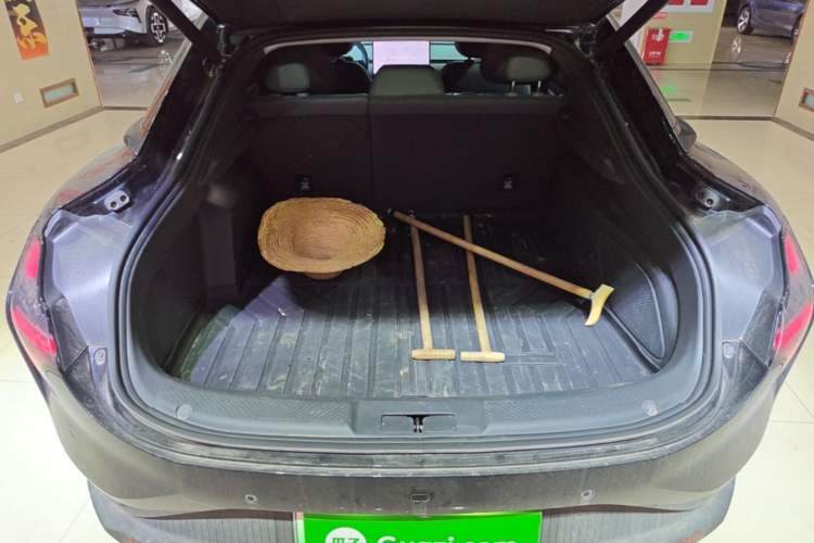 Used XPeng MONA M03 2024 620 with Ultra-Long Range Trunk