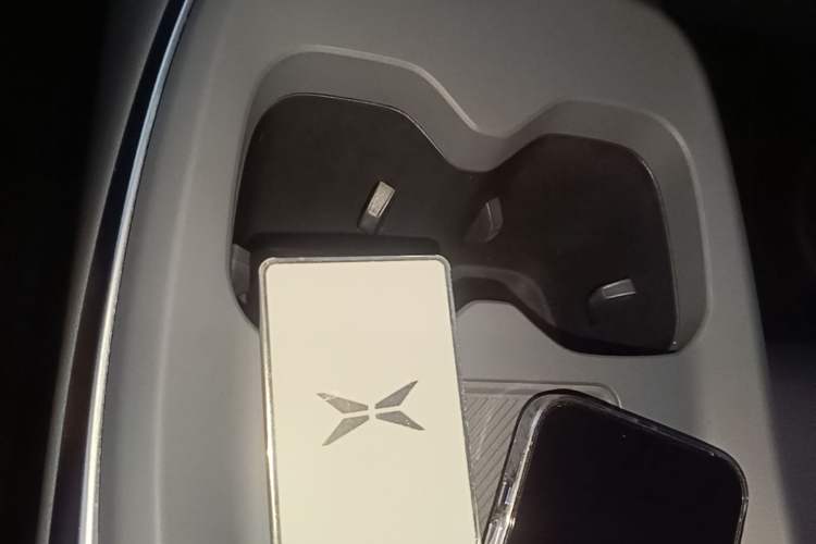 Used XPeng MONA M03 2024 620 with Ultra-Long Range Vehicle Key
