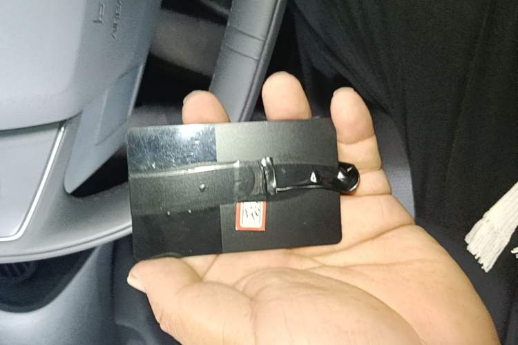 Used XPeng MONA M03 2024 620 with Ultra-Long Range Vehicle Key