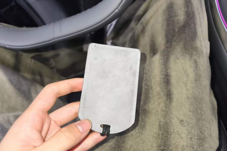 Used XPeng MONA M03 2024 620 with Ultra-Long Range Vehicle Key