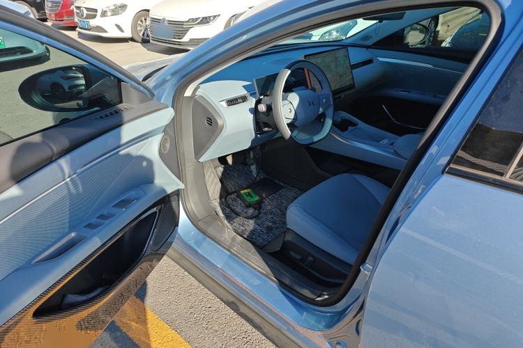 Used XPeng MONA M03 2024 620 with Ultra-Long Range Driver Seat