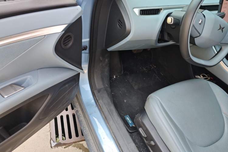 Used XPeng MONA M03 2024 620 with Ultra-Long Range Driver Seat