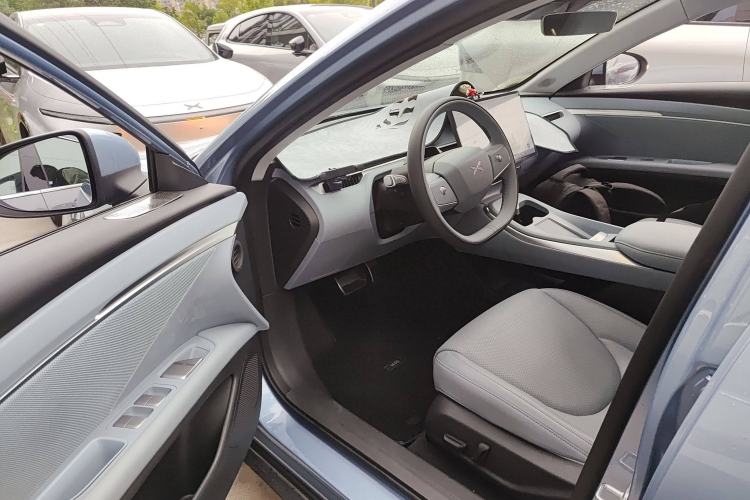 Used XPeng MONA M03 2024 620 with Ultra-Long Range Driver Seat