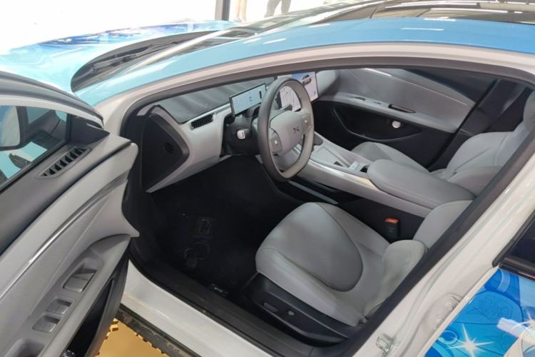Used XPeng MONA M03 2024 620 with Ultra-Long Range Driver Seat