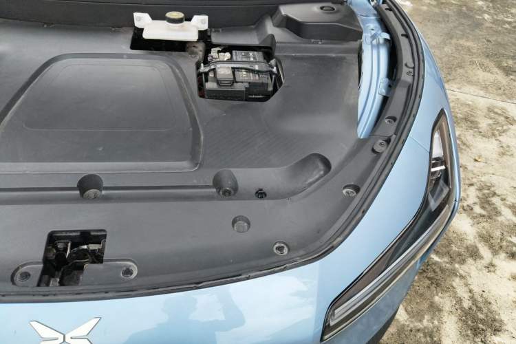 Used XPeng MONA M03 2024 515 Long-Range Engine Bay Left