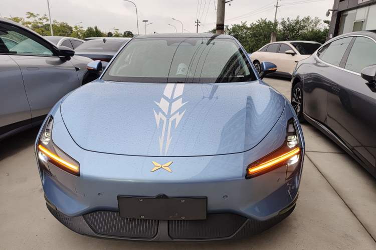 Used XPeng MONA M03 2024 620 with Ultra-Long Range Front