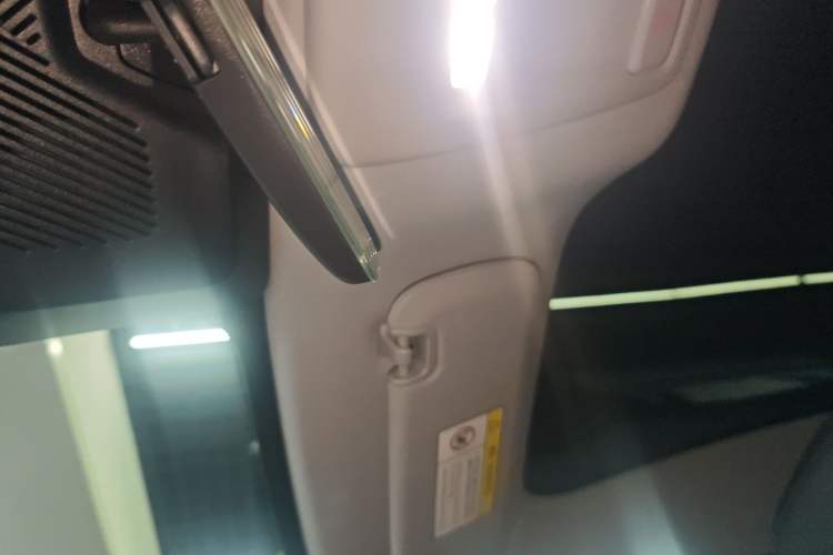 Used XPeng MONA M03 2024 620 with Ultra-Long Range Headliner