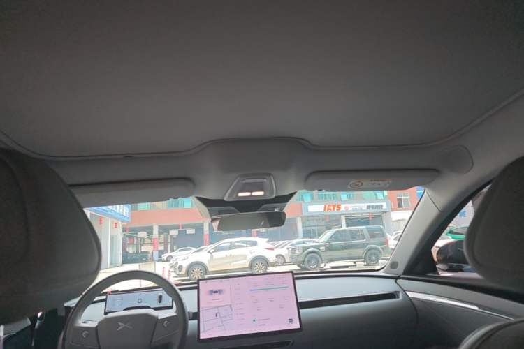 Used XPeng MONA M03 2024 620 with Ultra-Long Range Headliner