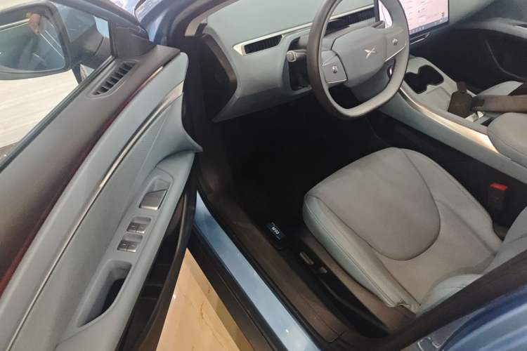 Used XPeng MONA M03 2024 620 with Ultra-Long Range Interior 3