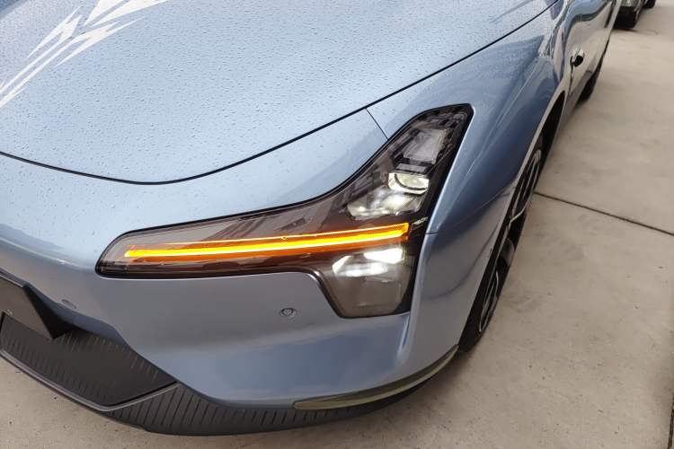 Used XPeng MONA M03 2024 620 with Ultra-Long Range Left Front Headlight