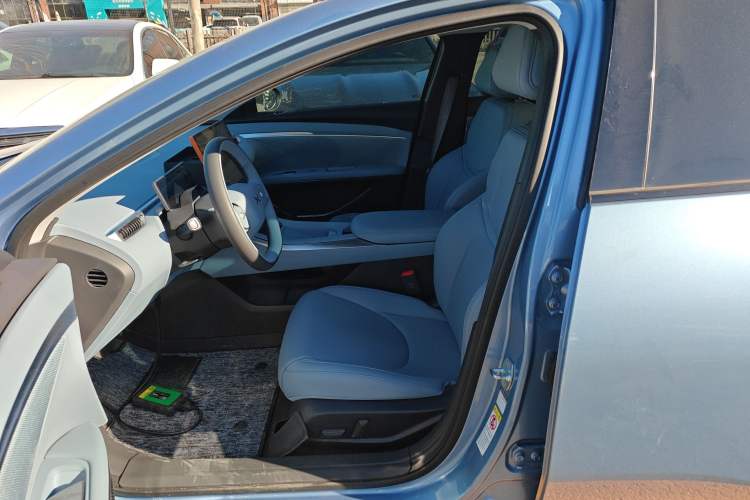 Used XPeng MONA M03 2024 620 with Ultra-Long Range Left Front Seat