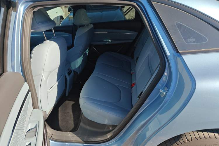 Used XPeng MONA M03 2024 620 with Ultra-Long Range Left Rear Seat
