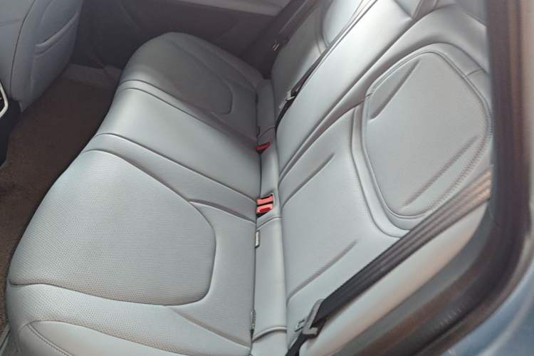 Used XPeng MONA M03 2024 620 with Ultra-Long Range Left Rear Seat