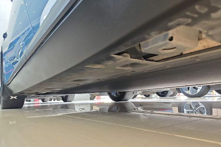 Used XPeng MONA M03 2024 620 with Ultra-Long Range Left Side Sill