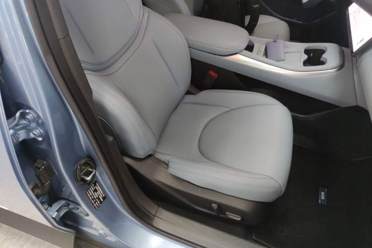 Used XPeng MONA M03 2024 515 Long-Range Right Front Seat