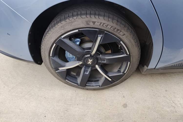 Used XPeng MONA M03 2024 620 with Ultra-Long Range Right Rear Wheel Hub
