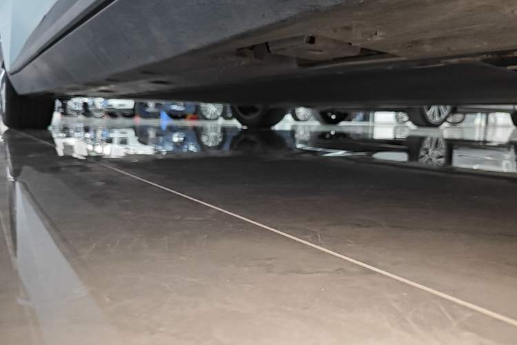 Used XPeng MONA M03 2024 620 with Ultra-Long Range Right Side Sill