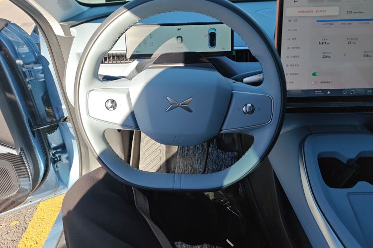 Used XPeng MONA M03 2024 620 with Ultra-Long Range Steering Wheel