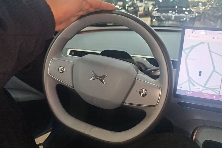 Used XPeng MONA M03 2024 620 with Ultra-Long Range Steering Wheel