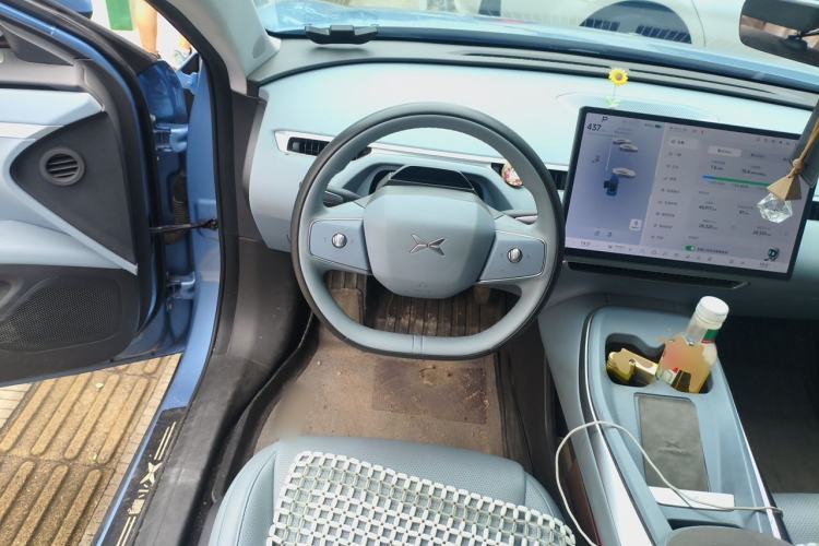 Used XPeng MONA M03 2024 620 with Ultra-Long Range Steering Wheel