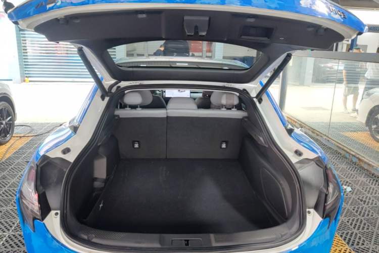 Used XPeng MONA M03 2024 620 with Ultra-Long Range Trunk