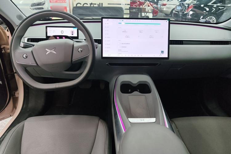 Used XPeng MONA M03 2024 580 with Ultra-Long Range Max Center Console