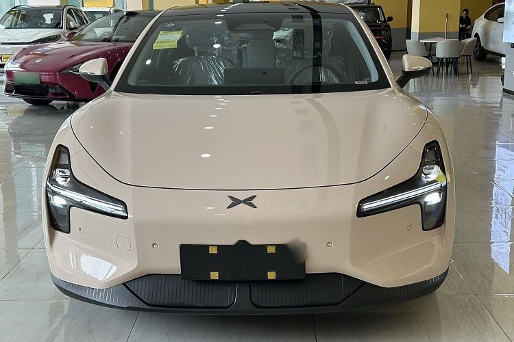Used XPeng MONA M03 2024 620 with Ultra-Long Range Exterior 1