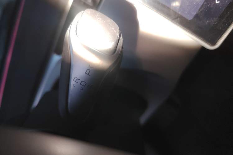 Used XPeng MONA M03 2024 620 with Ultra-Long Range Gear Lever