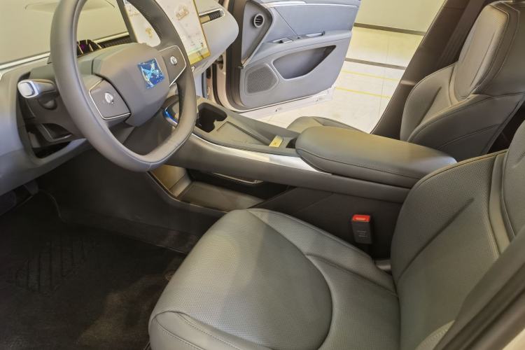 Used XPeng MONA M03 2024 620 with Ultra-Long Range Interior 2