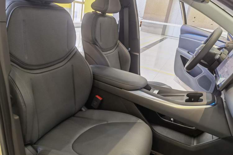 Used XPeng MONA M03 2024 620 with Ultra-Long Range Interior 3
