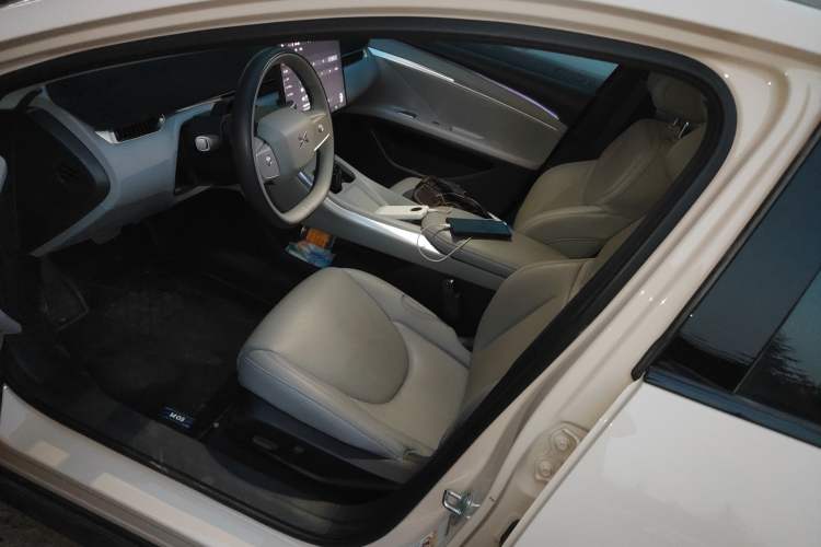 Used XPeng MONA M03 2024 620 with Ultra-Long Range Left Front Seat
