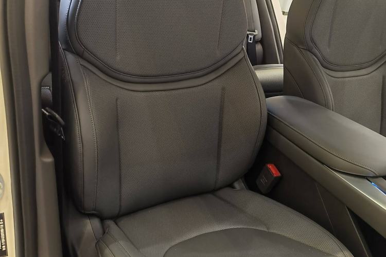 Used XPeng MONA M03 2024 620 with Ultra-Long Range Right Front Seat