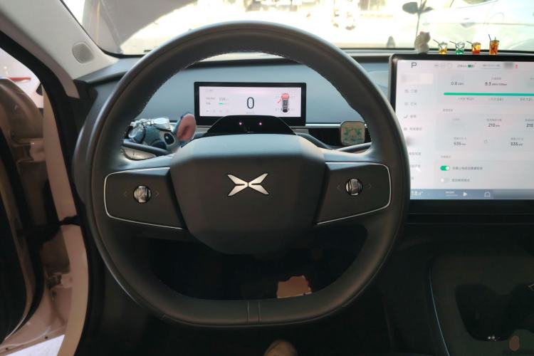 Used XPeng MONA M03 2024 620 with Ultra-Long Range Steering Wheel