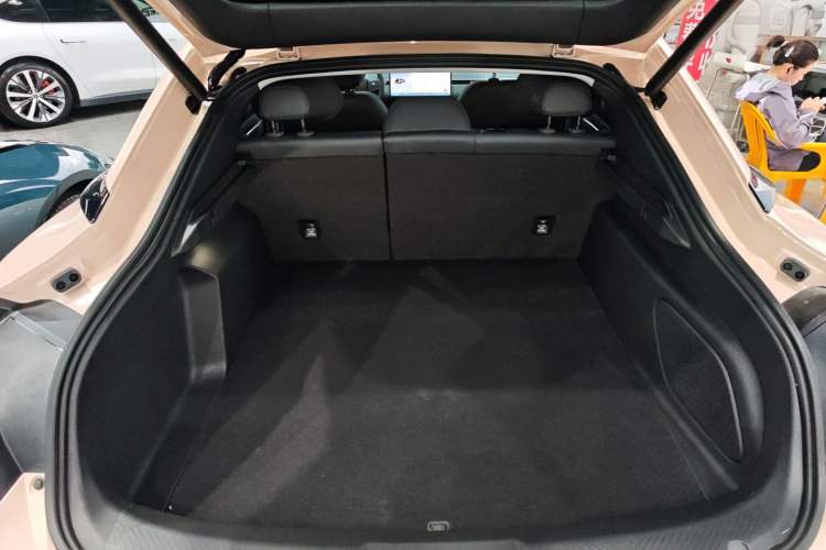 Used XPeng MONA M03 2024 620 with Ultra-Long Range Trunk