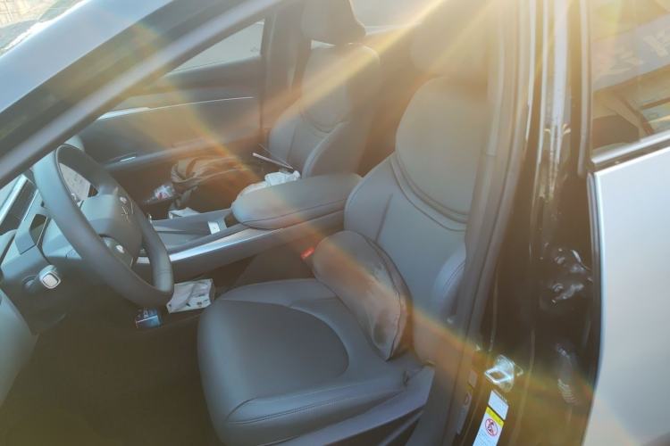 Used XPeng MONA M03 2024 620 with Ultra-Long Range Left Front Seat