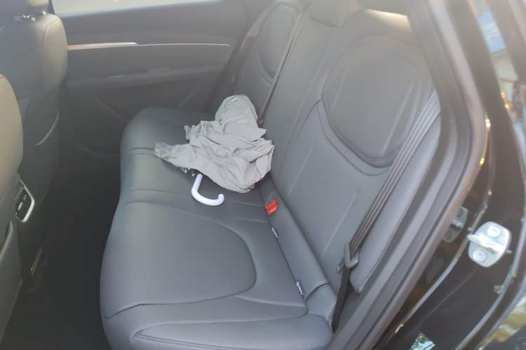 Used XPeng MONA M03 2024 620 with Ultra-Long Range Left Rear Seat
