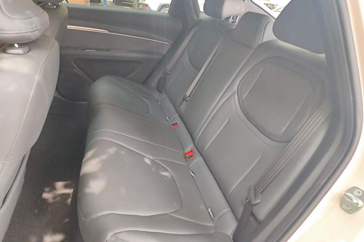 Used XPeng MONA M03 2024 620 with Ultra-Long Range Left Rear Seat