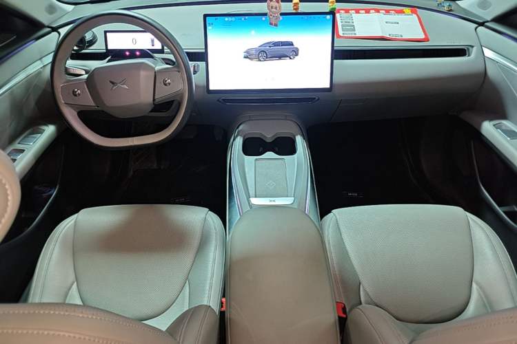 Used XPeng MONA M03 2024 620 with Ultra-Long Range Center Console