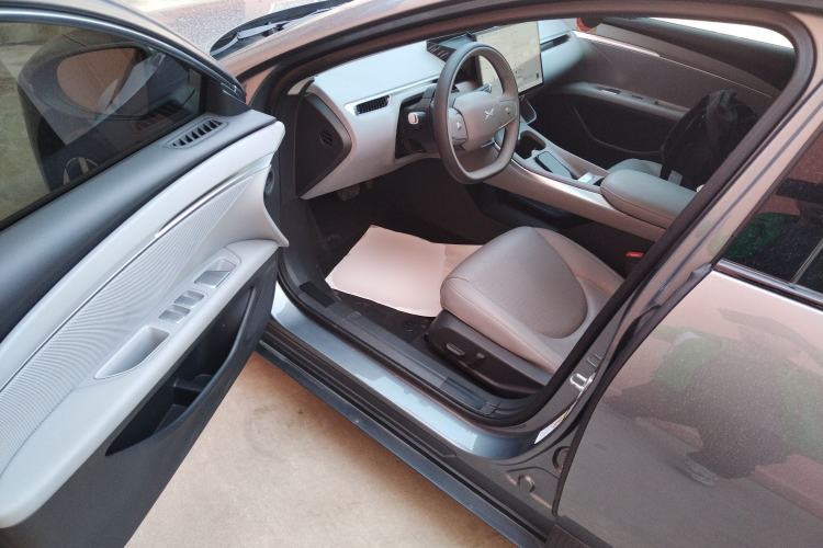 Used XPeng MONA M03 2024 620 with Ultra-Long Range Driver Seat