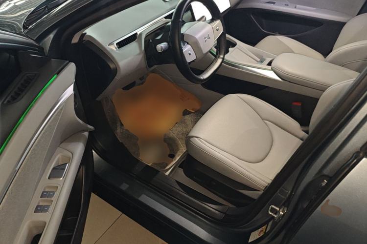 Used XPeng MONA M03 2024 620 with Ultra-Long Range Driver Seat