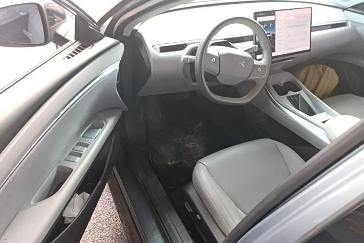 Used XPeng MONA M03 2024 620 with Ultra-Long Range Driver Seat